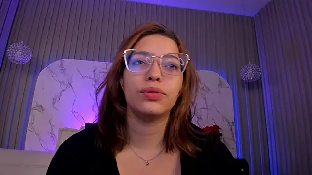 abrilbloom - AbrilBloom's free webcam - UK Sex Cams