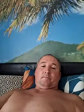 BlondeBence webcam