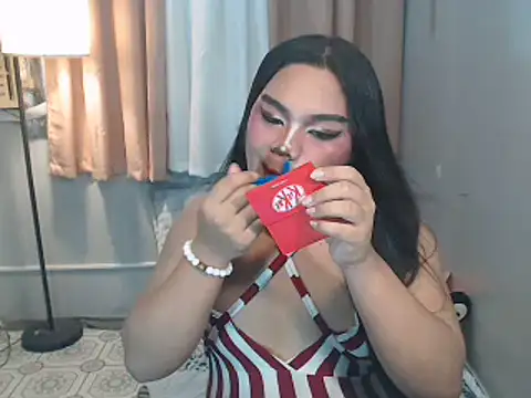 TSbrianaHugeCock webcam
