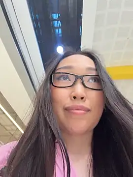 trytomakememoam webcam