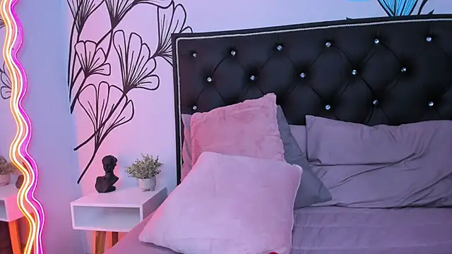 Sweet_Ariadna_ webcam