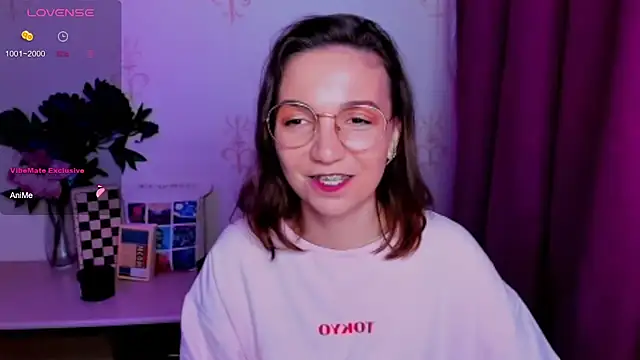 KindHazelHere_ webcam