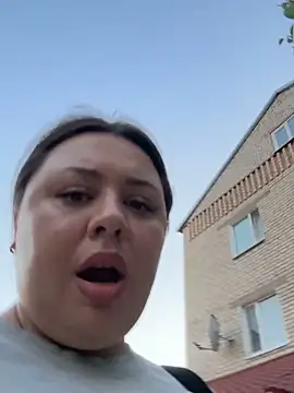 Sara_Hug webcam