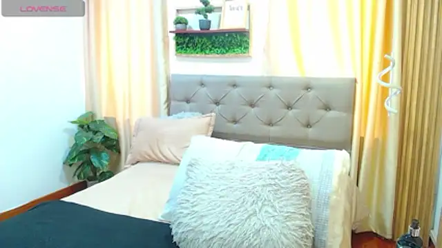 sasi_luna webcam
