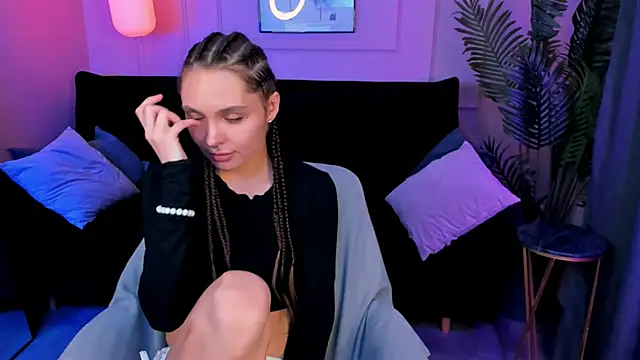 ChloeSunny webcam