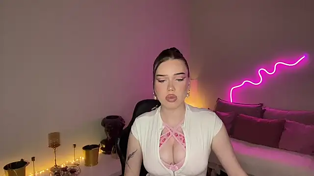 mistress_of_hearts webcam