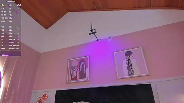 elodie_walker webcam