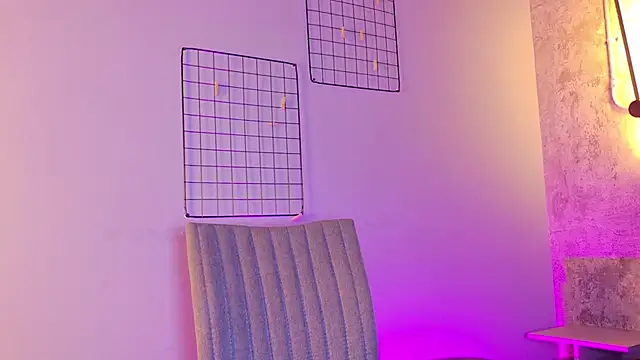 Mikavelvet08 webcam