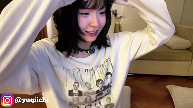 melana_love (F teen) - 22時35分からチケット販売スタート！120トークンです✨ スプラッシュありだよ
