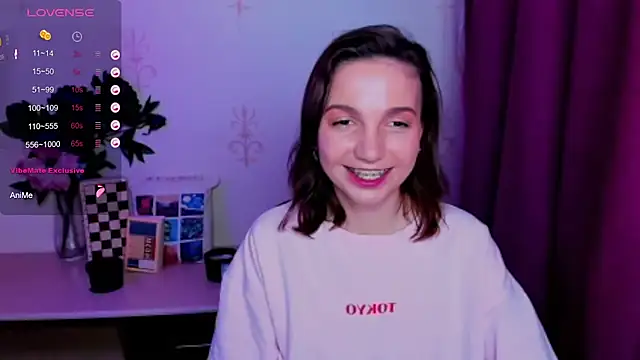 KindHazelHere_ webcam