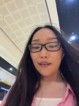 trytomakememoam webcam