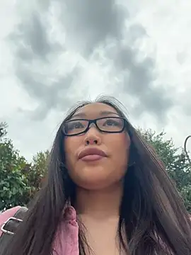 trytomakememoam webcam