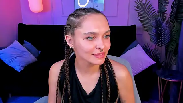 ChloeSunny webcam