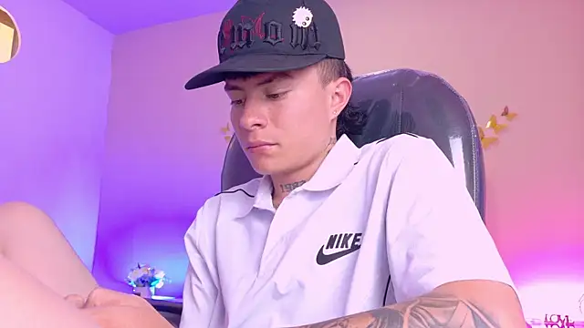 Nascary_Fox webcam