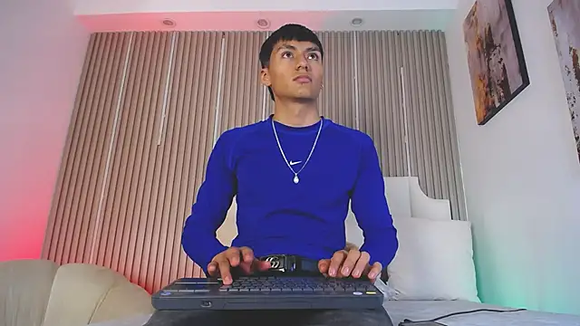 AdrianStark_ webcam