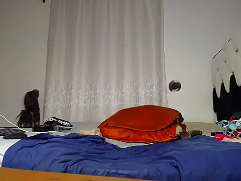 KinkQueenLove webcam