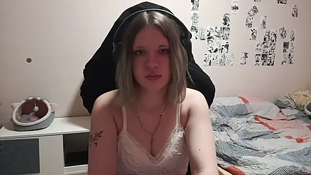ViolettaCatechini webcam