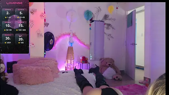 danny_1hotcute webcam