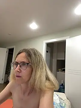 MollyStory webcam