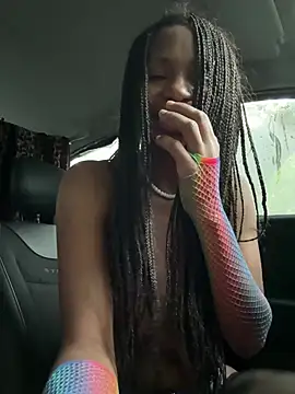 ShantelSexyYoungMilfie webcam