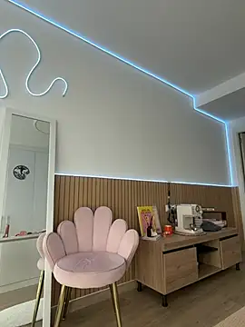 streetdoll webcam