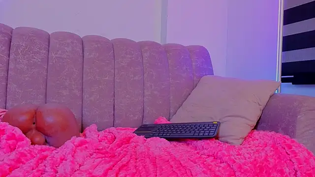 _scarletmoore webcam