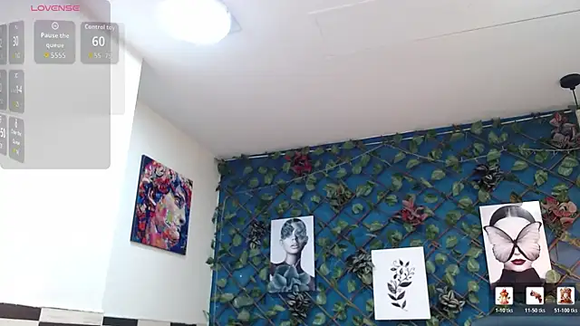 mila_quin webcam