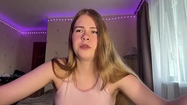 Amy_Maev webcam