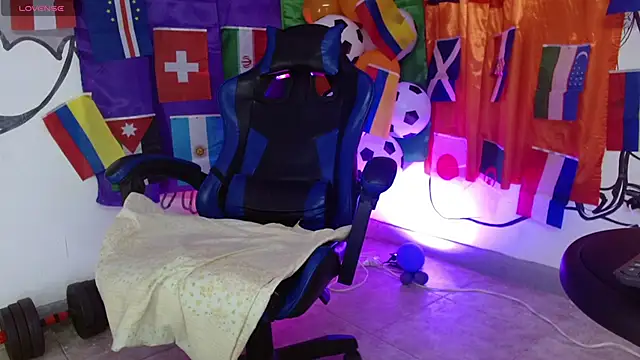 caius_bigcock1 webcam