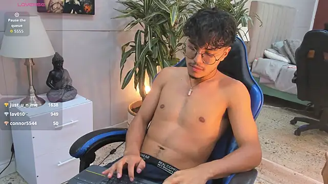 kai_storn webcam