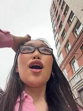 trytomakememoam webcam