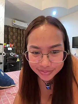 Ponthip webcam