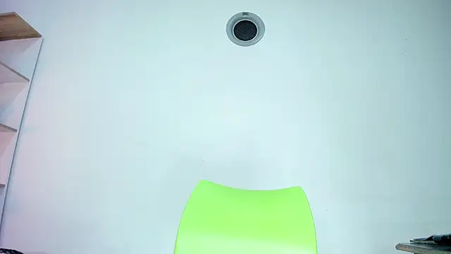 Belle_Brunette webcam