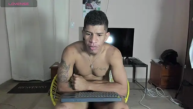 antonio_aguilarx webcam