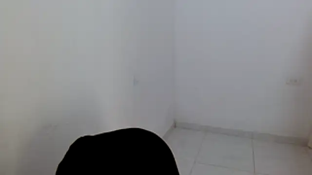 estefania224 live cam on StripChat
