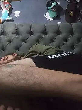 hairy_mannn webcam