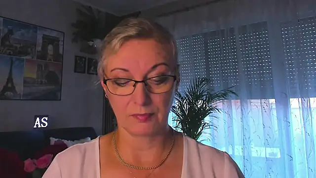 vanessa_chat live cam on StripChat
