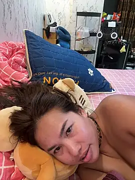 Ponthip webcam