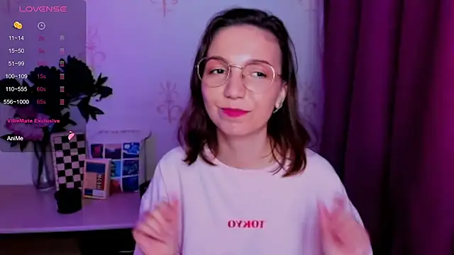 KindHazelHere_ webcam