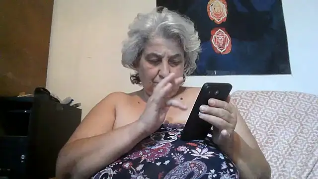 ExquisiteMature webcam