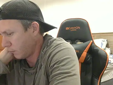 TroyDieselXXX webcam