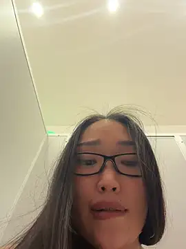 trytomakememoam webcam
