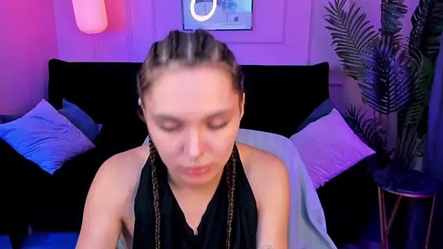 ChloeSunny webcam