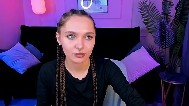 ChloeSunny webcam