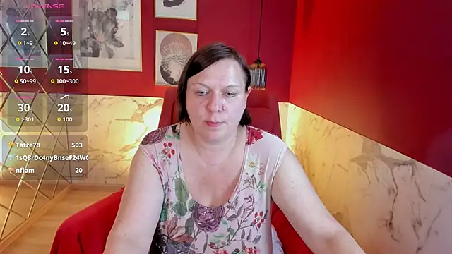 KellyPerfection webcam