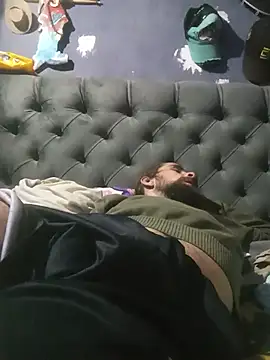 hairy_mannn live cam on StripChat