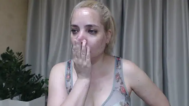 sweetpussy webcam