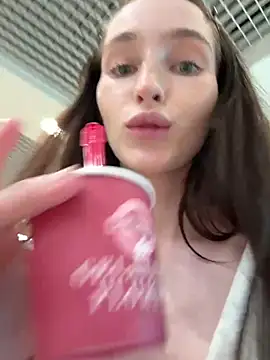 -missbehaving- (F teen) - hear on naked boob