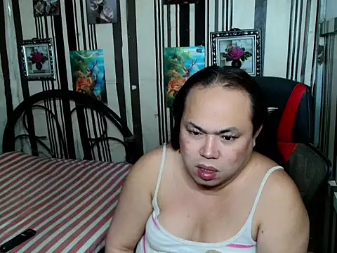 UnCut_Cock_Ts webcam