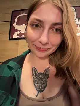 Sunny___Bunny webcam